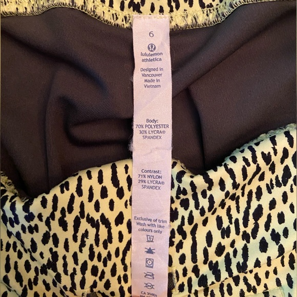 Lululemon Training Tough Crop Size 6 Palm Party Green Camo Luxtreme Mesh - Picture 4 of 9